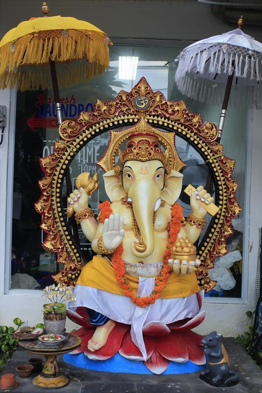 勒吉安 Puri Ganesh酒店 外观 照片